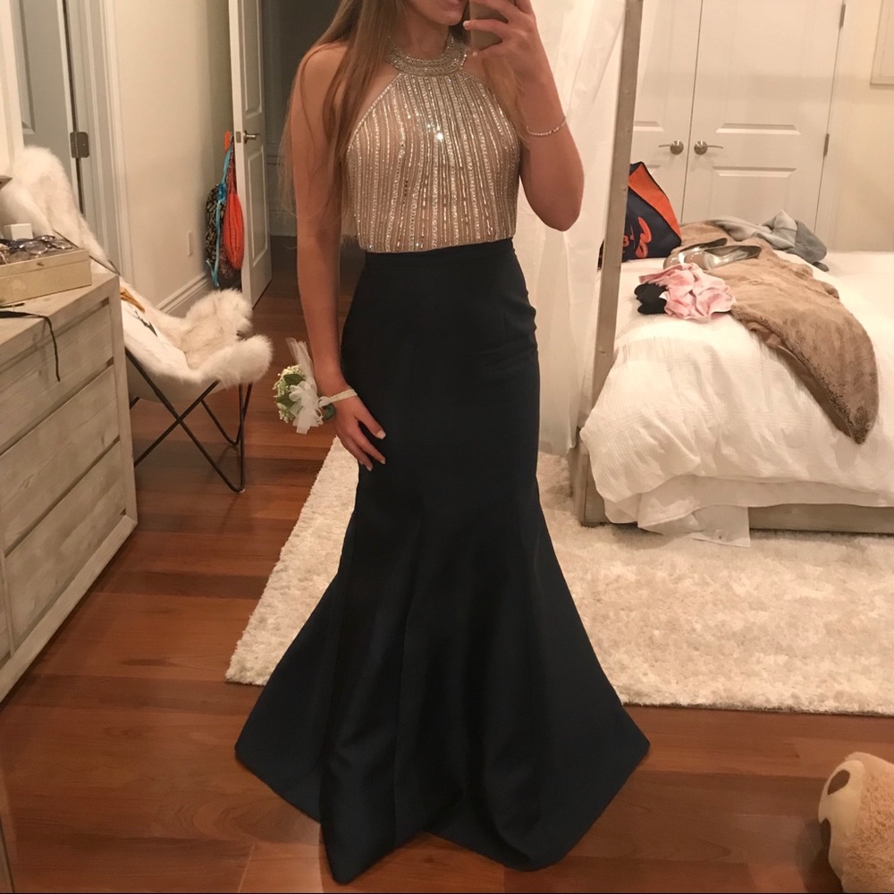 ✨XSCAPE Halter top Trumpet bottom Dress✨